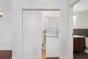 930 E Carson St - Photo 1 of 1