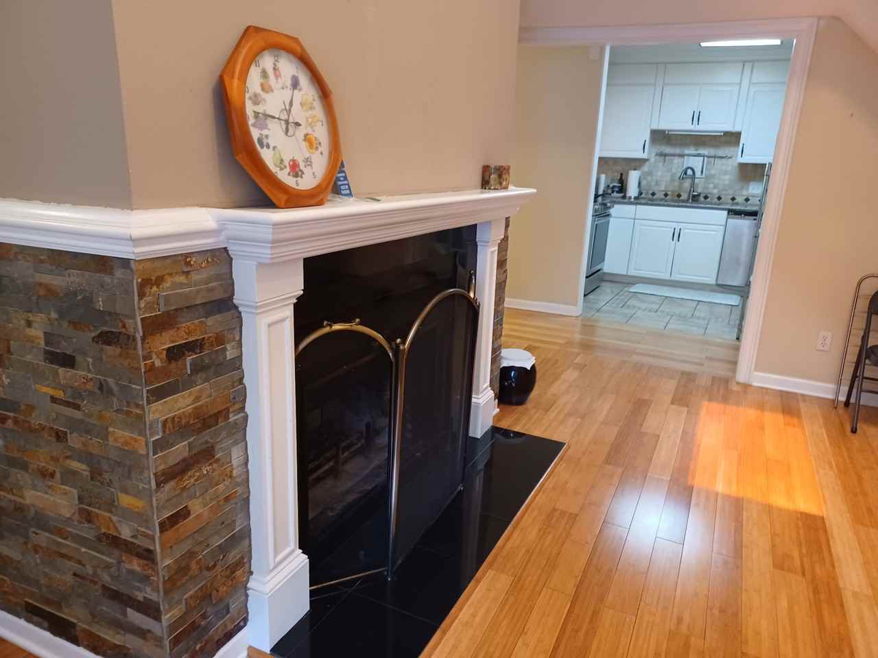 569 Ayrshire Way #1 - Photo 4 of 20