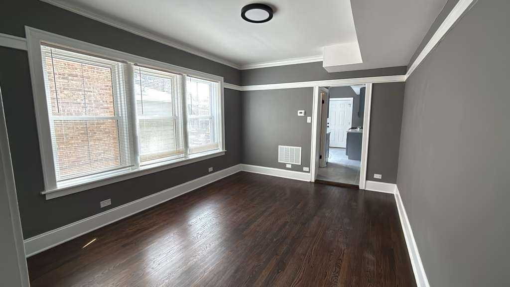 8210 S Marshfield Ave #2 - Photo 5 of 50