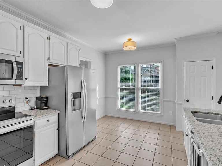 417 Roberts Rd #1 - Photo 5 of 27