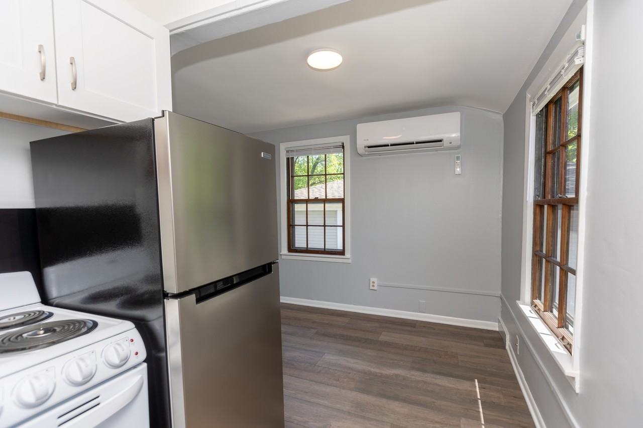 717 N Congress St #2 - Photo 5 of 35