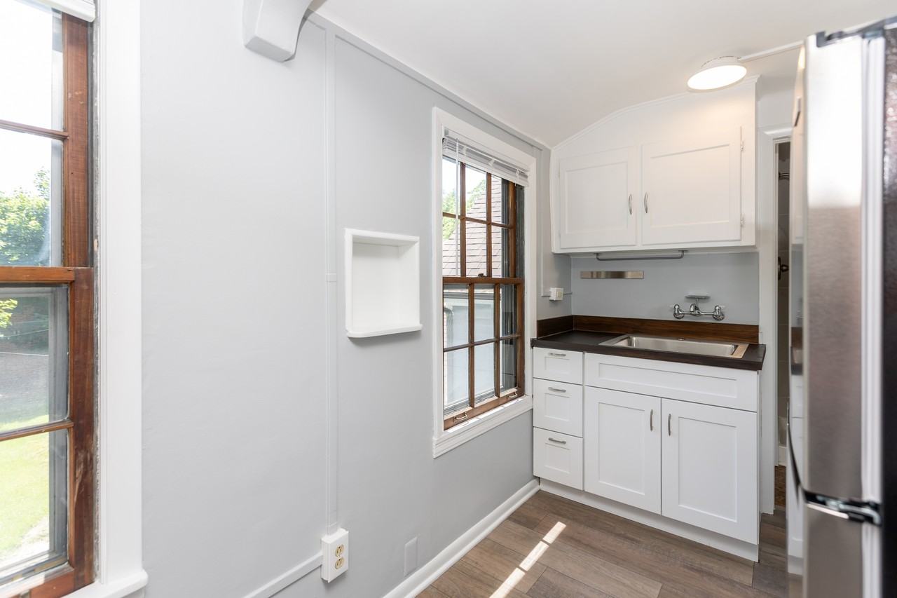 717 N Congress St #2 - Photo 7 of 35