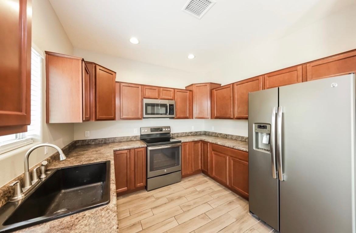 4648 East Wayland Road - Photo 2 of 8