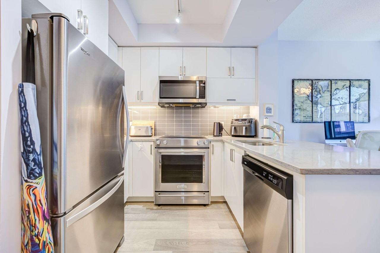 39 Annie Craig Dr #1018 - Photo 7 of 16