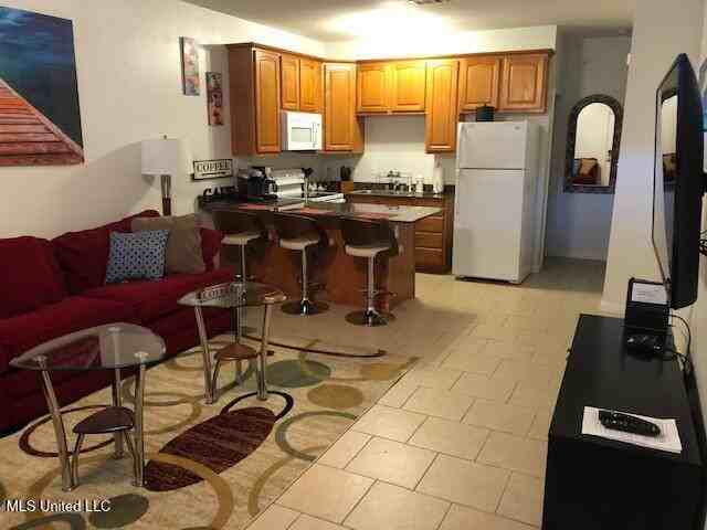 1270 Century Oaks Dr - Photo 7 of 43