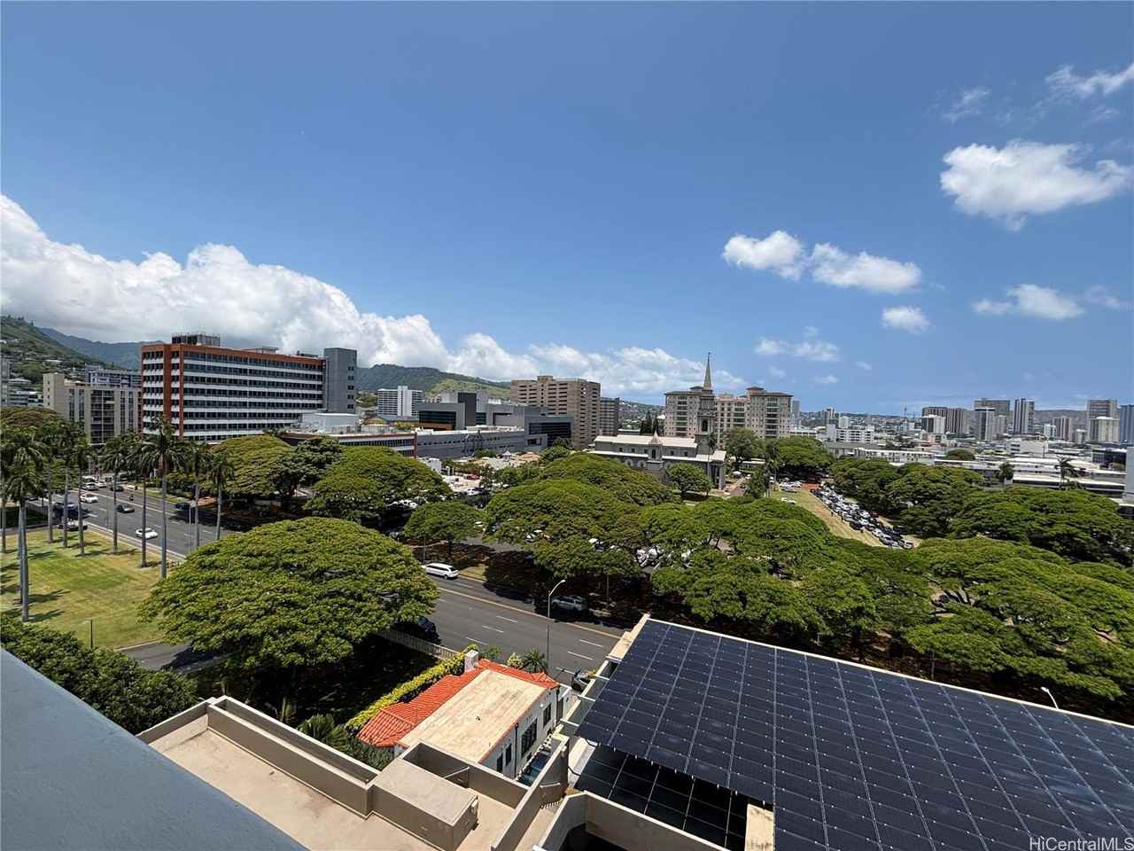 1212 Punahou St #1005 - Photo 5 of 25