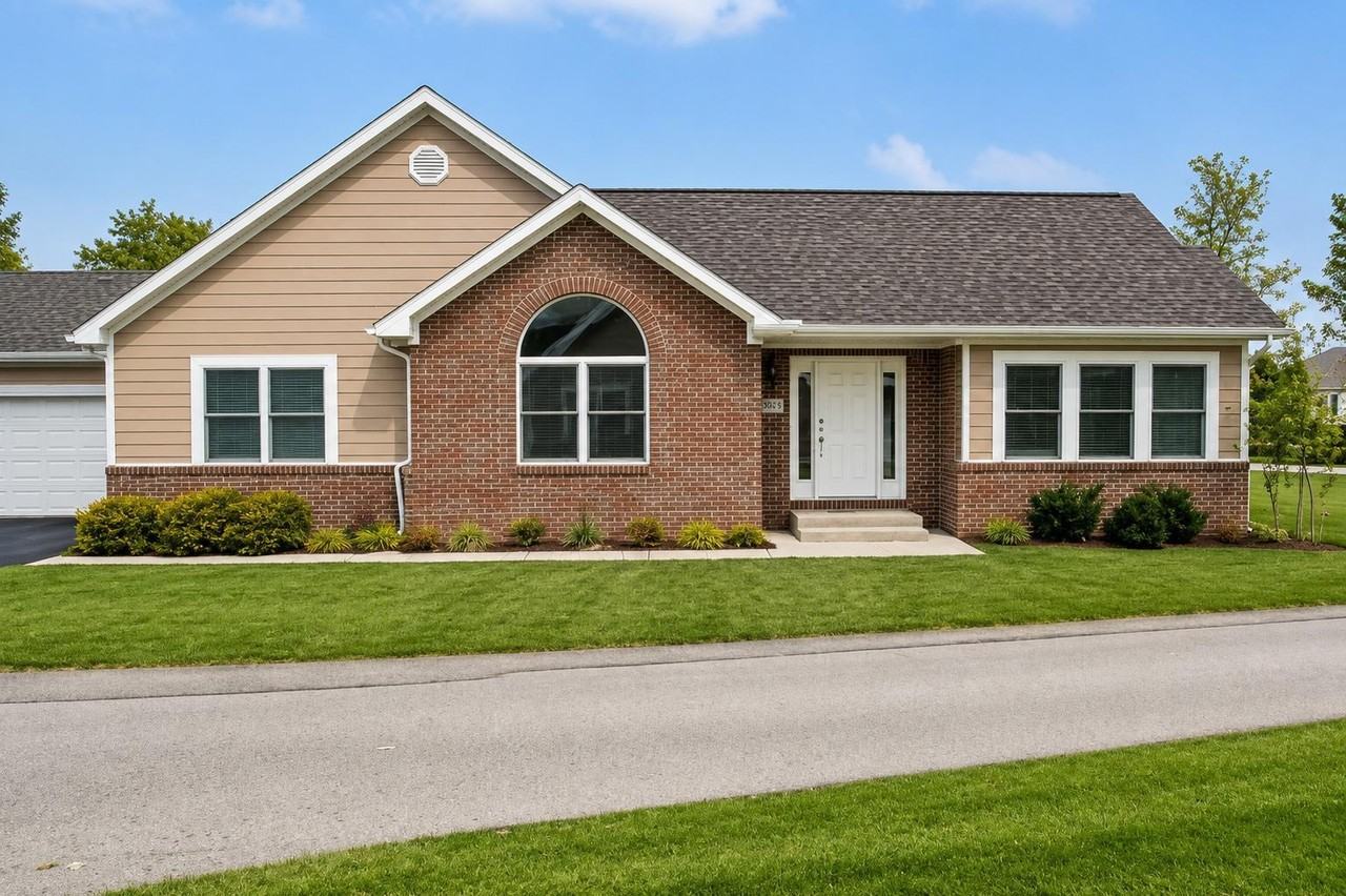 8026 Joshua Ln - Photo 2 of 26