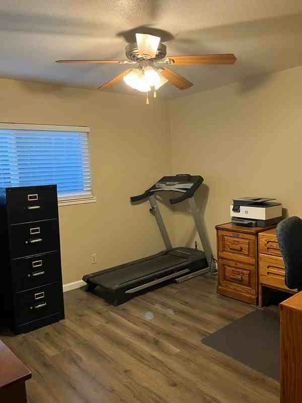 1460 Berry Dr - Photo 3 of 9