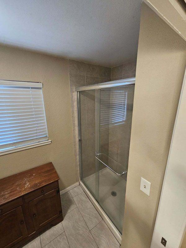 1460 Berry Dr - Photo 6 of 9
