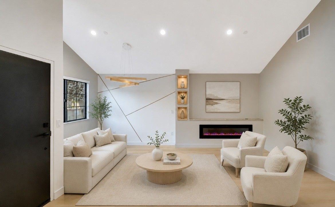 15741 Valerio St - Photo 3 of 32