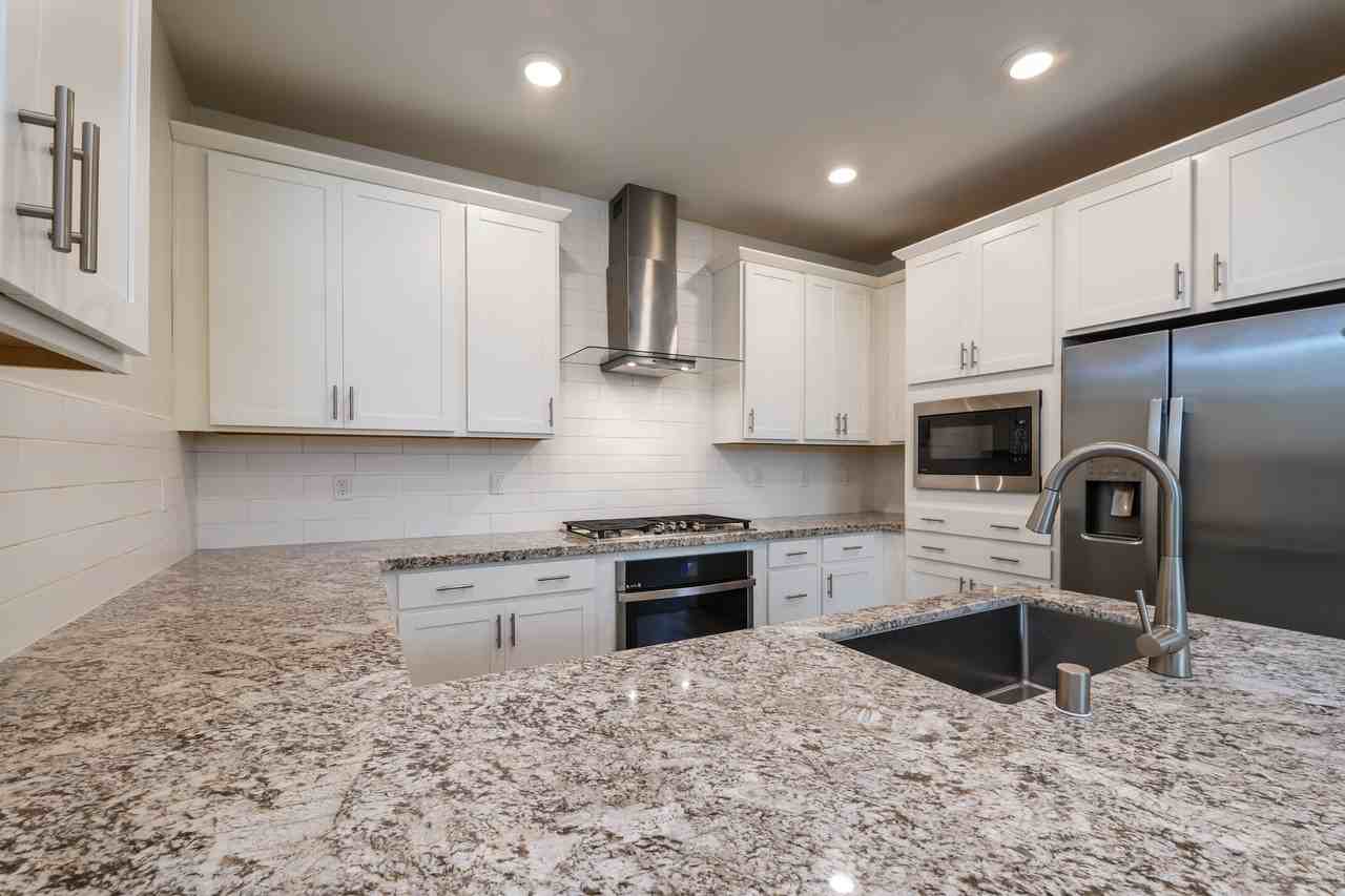 10558 Trill Way - Photo 5 of 9