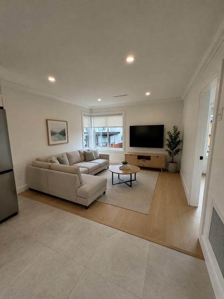 7828 11th Avenue - Photo 3 of 11