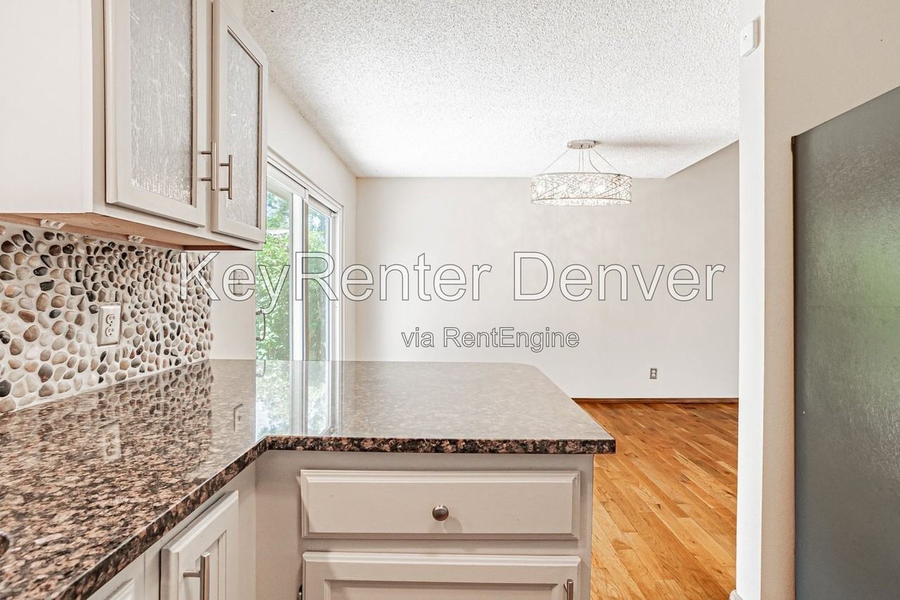 4423 S Elati St - Photo 7 of 40