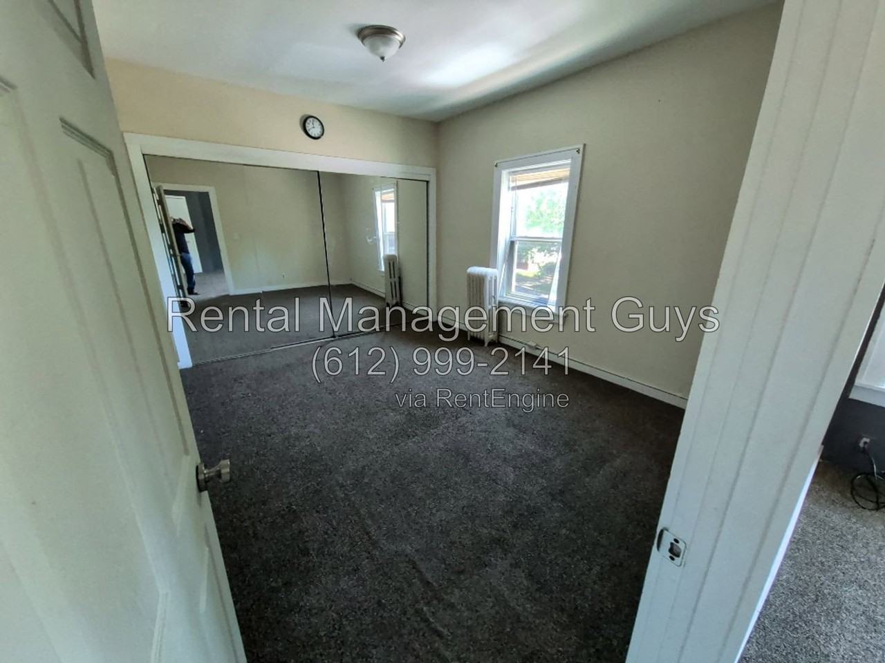 2300 W 50th St #11 - Photo 4 of 6