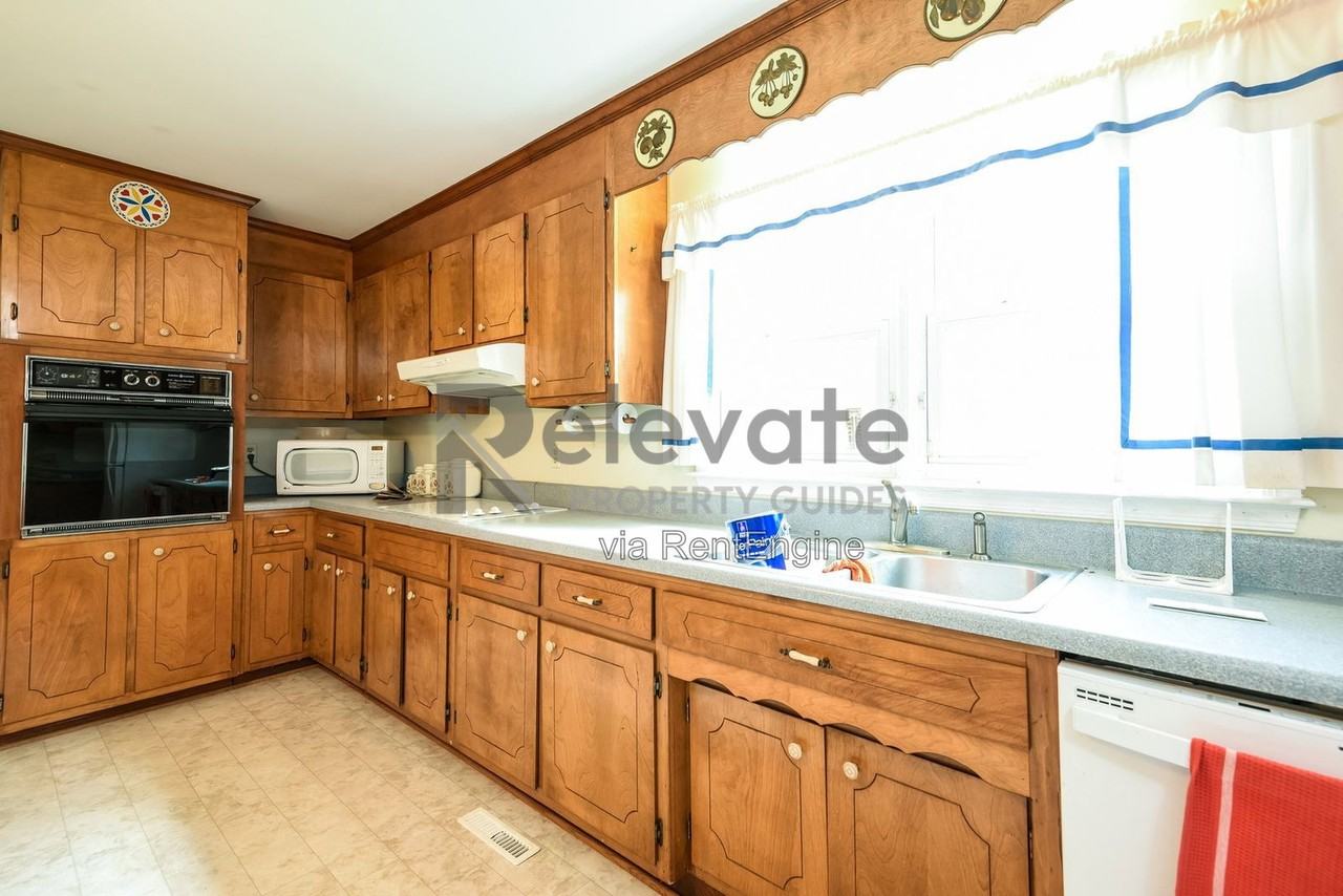 3110 Courtland Rd - Photo 5 of 22