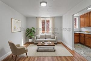 featured image of 715 Peralta St #411