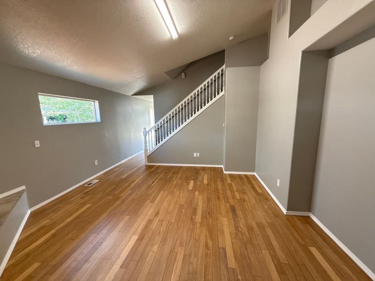 4312 Sacramento Ct Ne - Photo 5 of 28