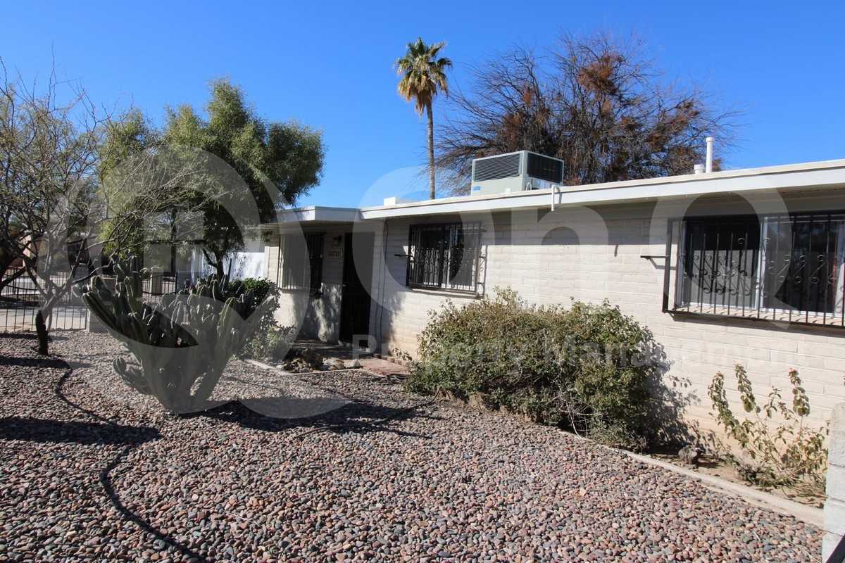 4741 N Fontana Ave - Photo 3 of 18