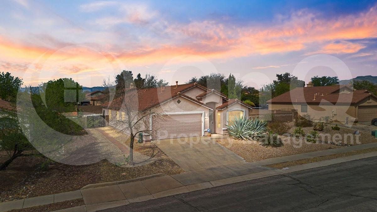 8875 E La Palma Dr