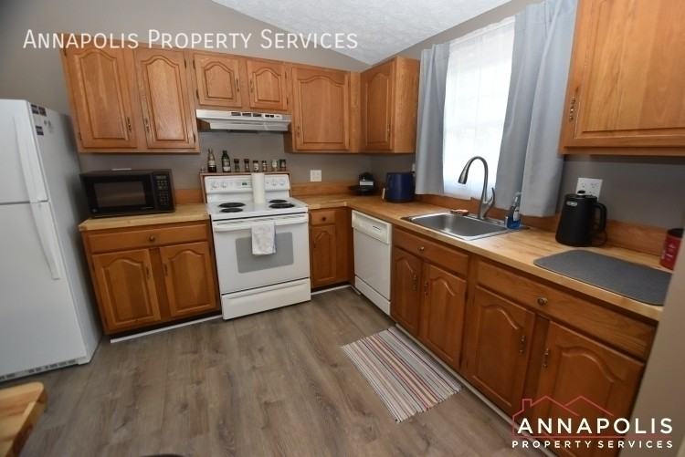 1663 Canonade Ct - Photo 5 of 33