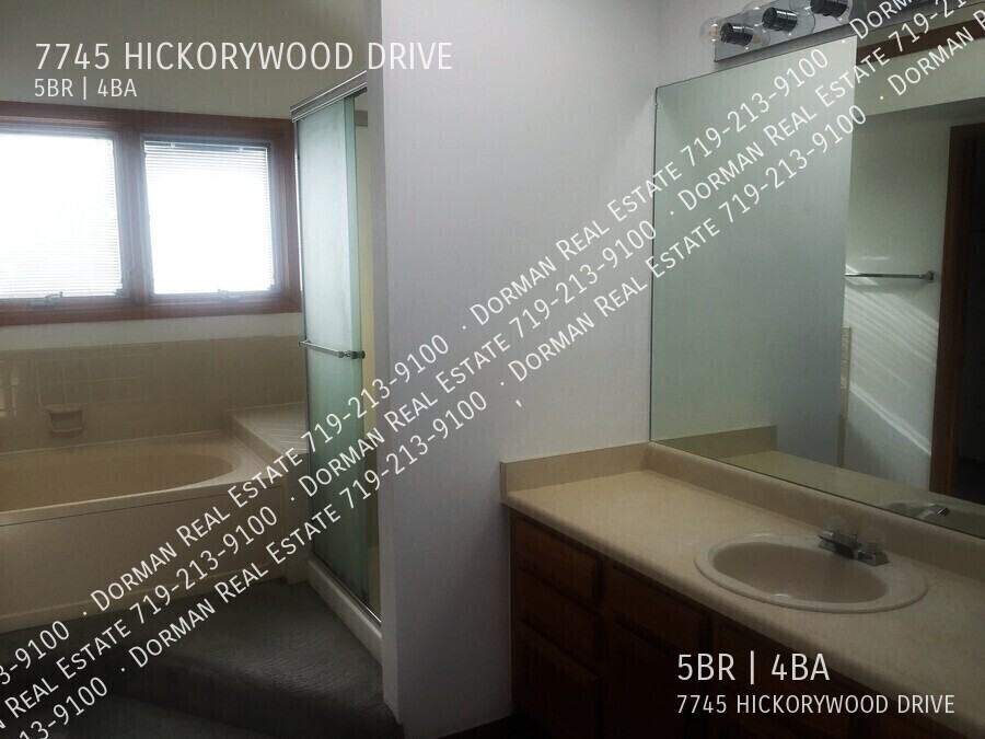 7745 Hickorywood Dr - Photo 7 of 39