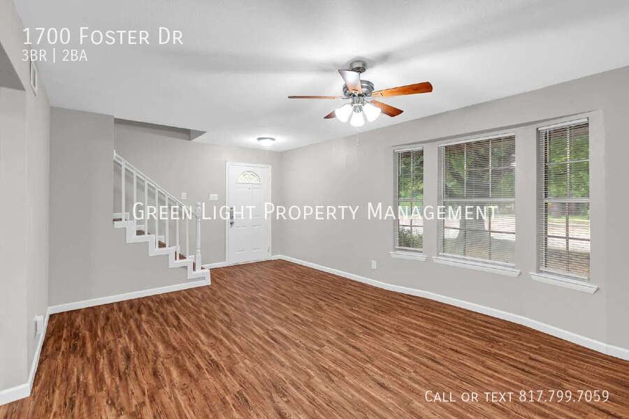 1700 Foster Dr - Photo 7 of 33