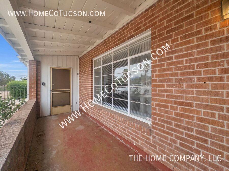 4738 E Cooper St - Photo 2 of 36
