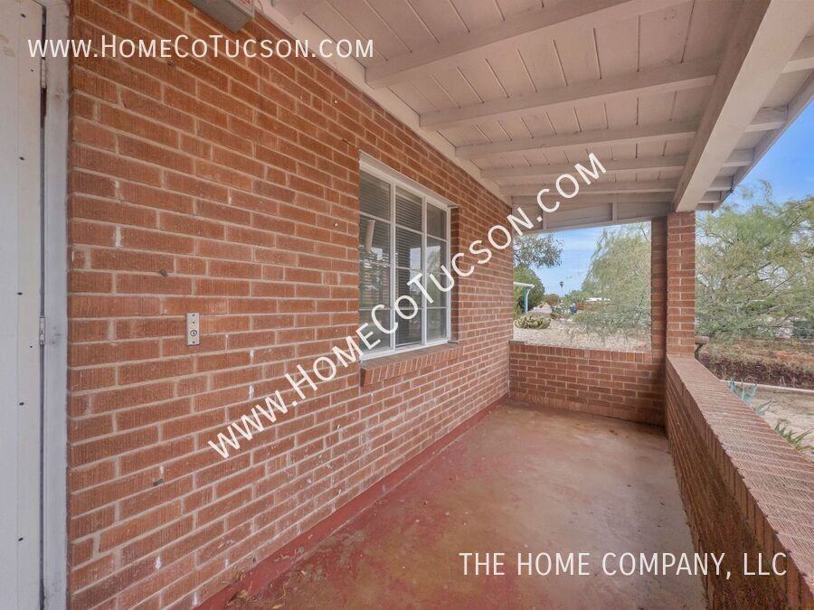 4738 E Cooper St - Photo 4 of 36