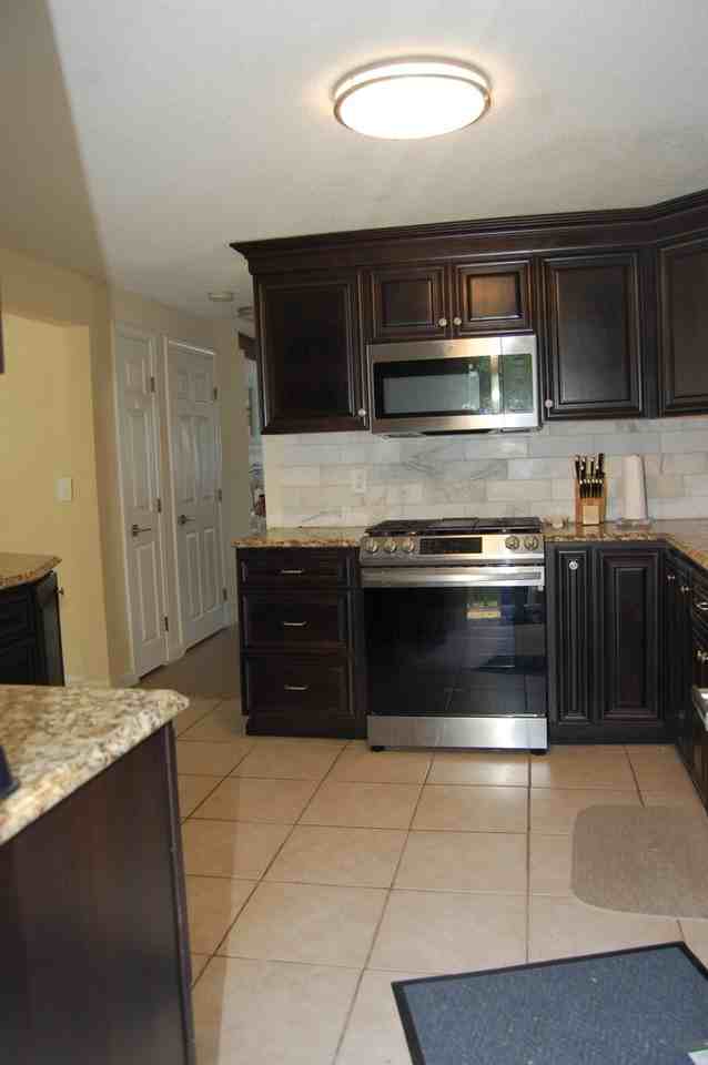 12 Partridge Cir - Photo 3 of 24