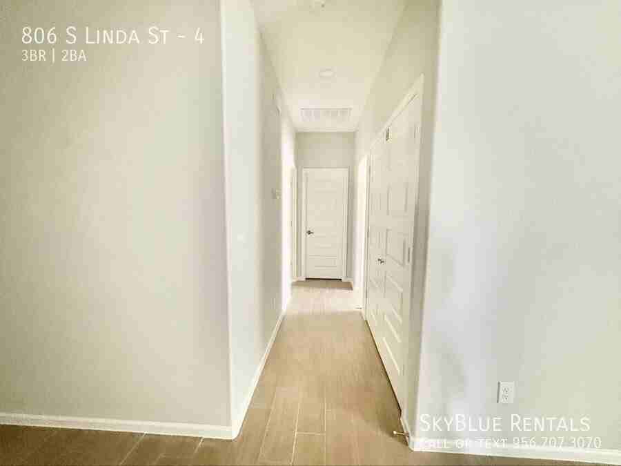 806 S Linda St #4 - Photo 7 of 17