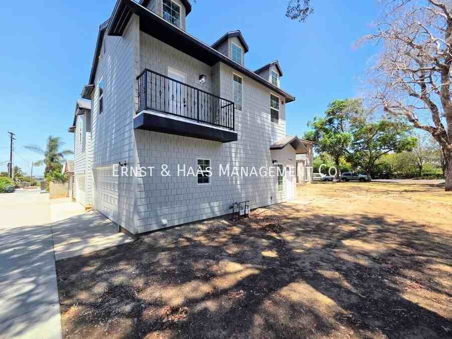 4165A Country Club Dr - Photo 2 of 26