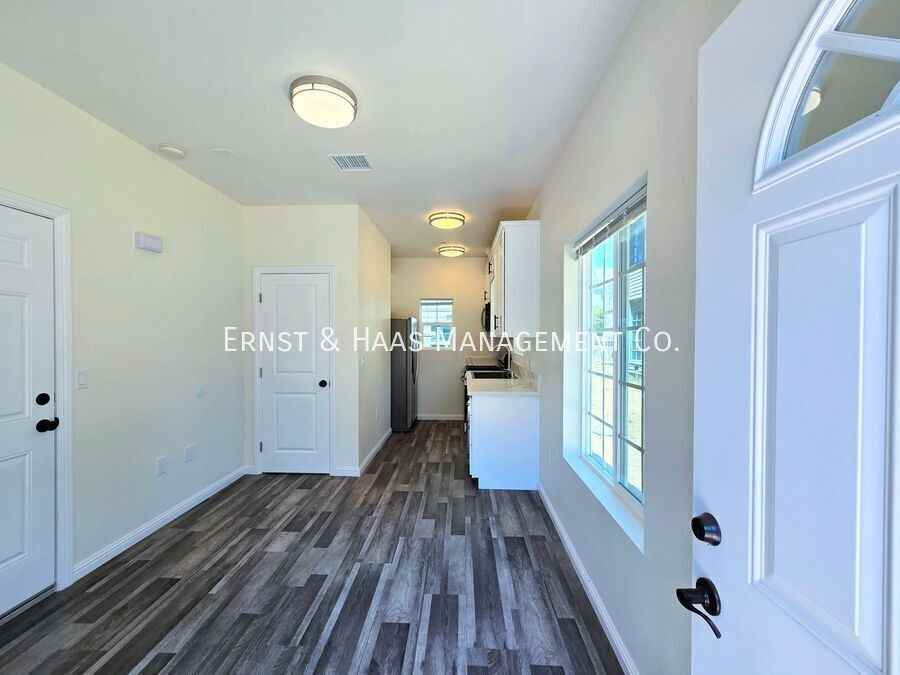 4165A Country Club Dr - Photo 3 of 26
