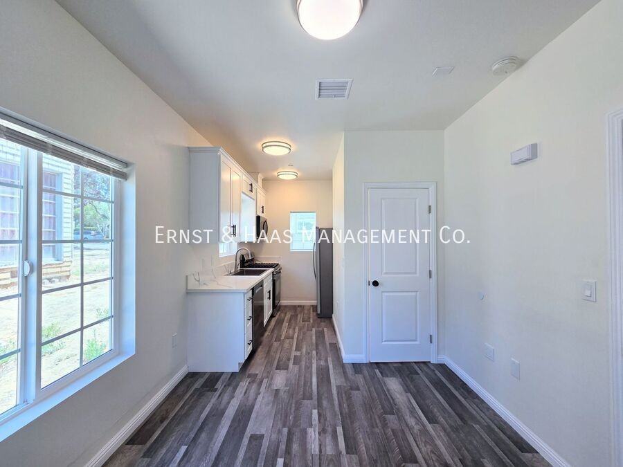 4169 Country Club Dr - Photo 3 of 27