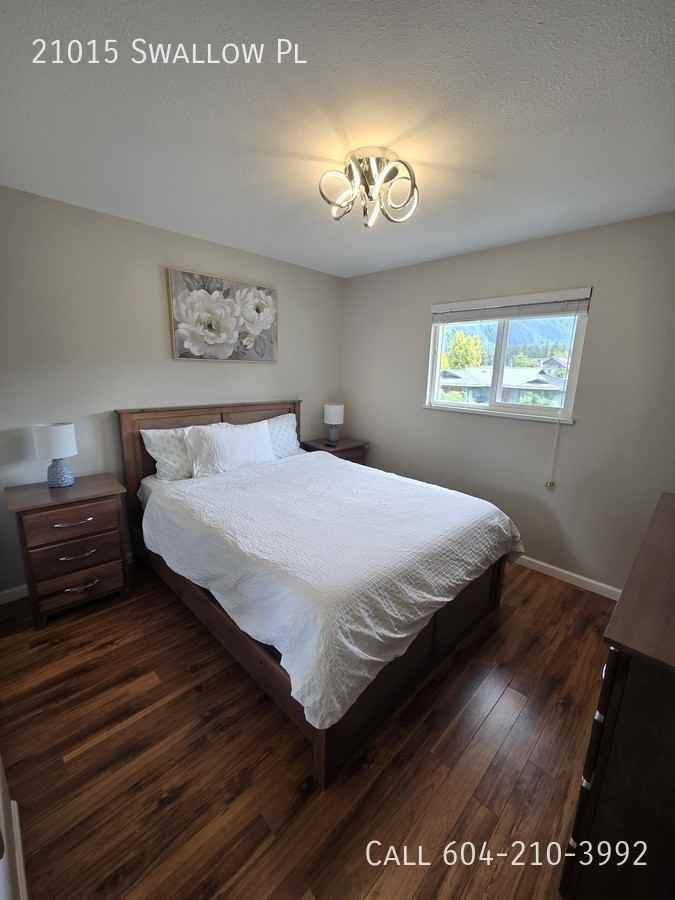 21015 Swallow Pl - Photo 5 of 12