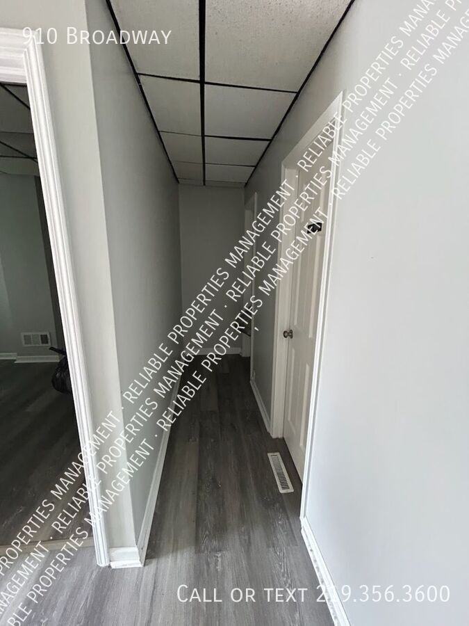 910 Broadway #1 - Photo 6 of 15