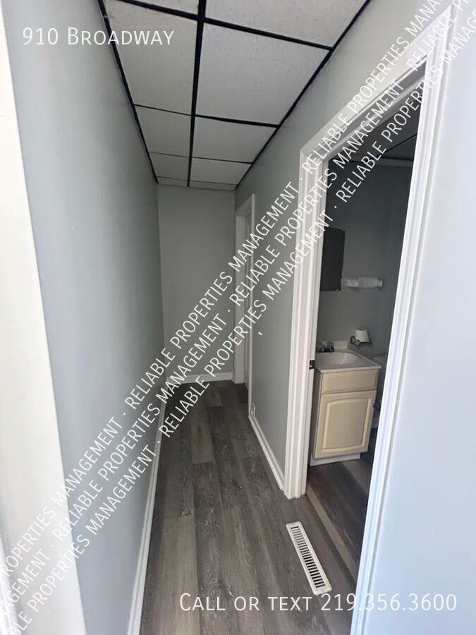 910 Broadway #1 - Photo 7 of 15