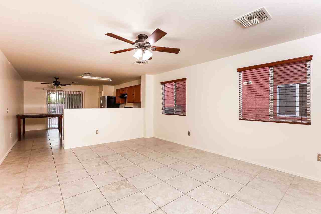 5082 E Kittentails Dr - Photo 3 of 15