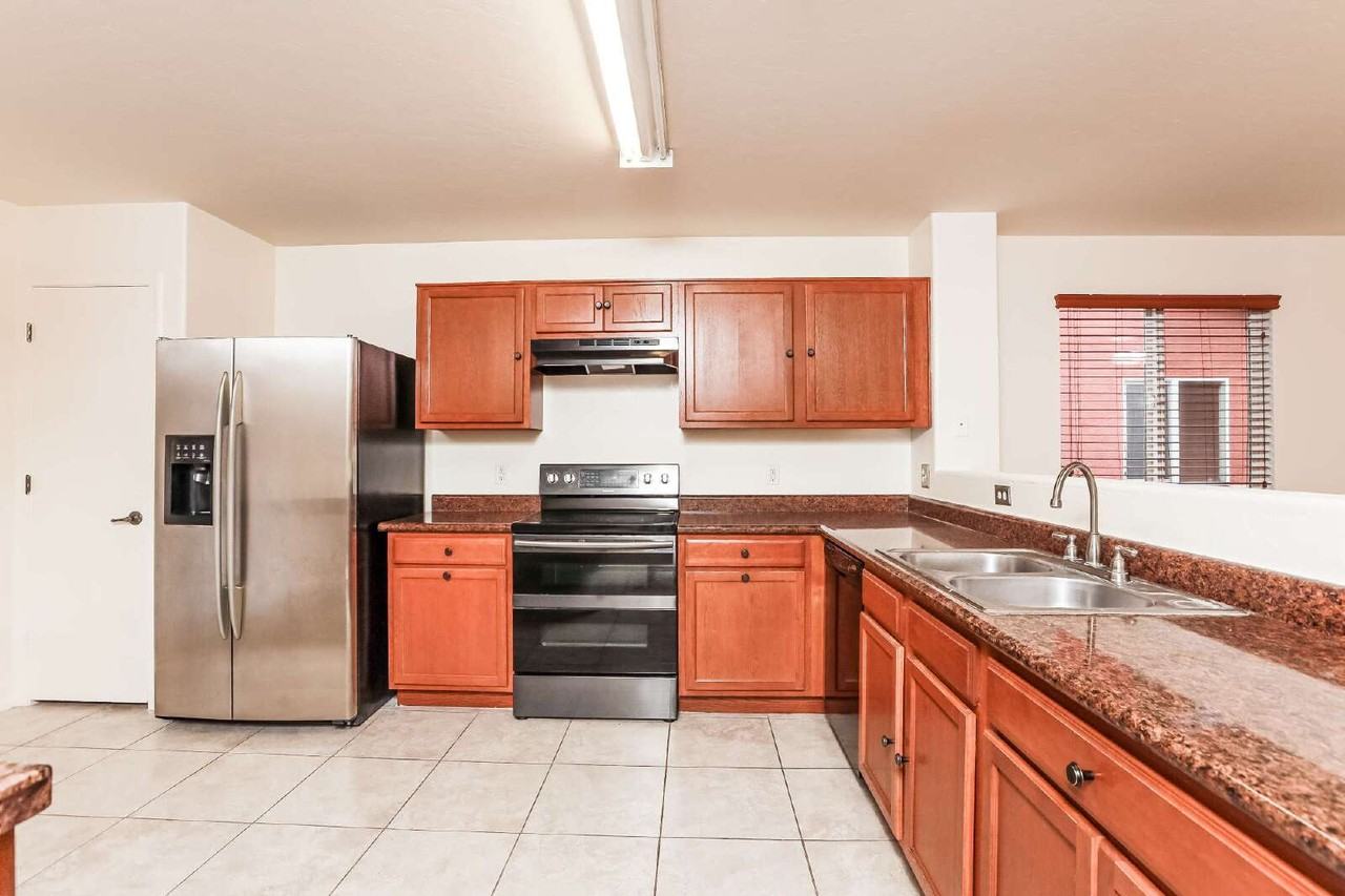 5082 E Kittentails Dr - Photo 6 of 15