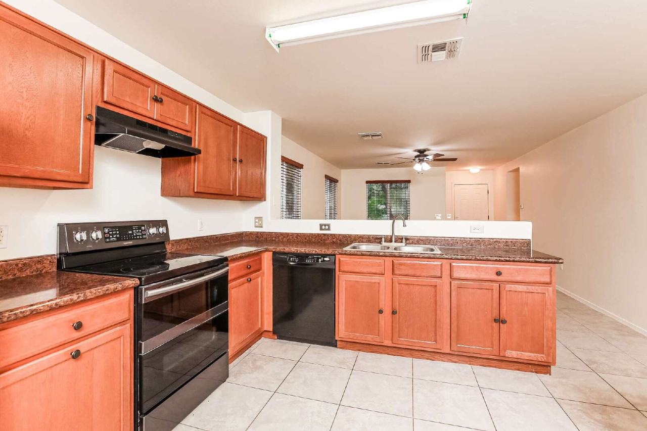 5082 E Kittentails Dr - Photo 7 of 15
