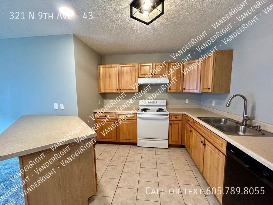 321 N 9th Ave #43 - Photo 5 of 16
