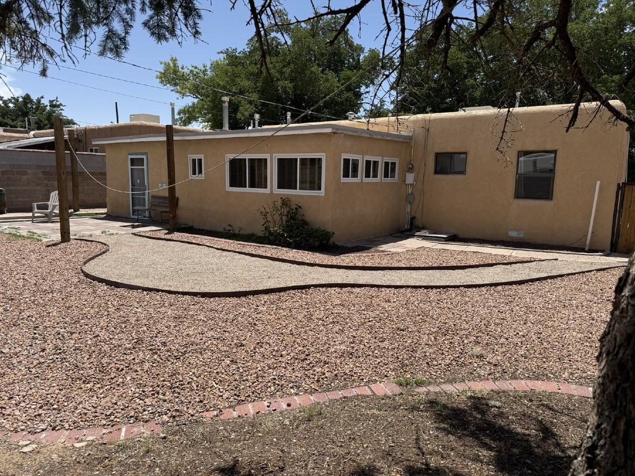 412 Laguayra Dr Ne - Photo 3 of 16