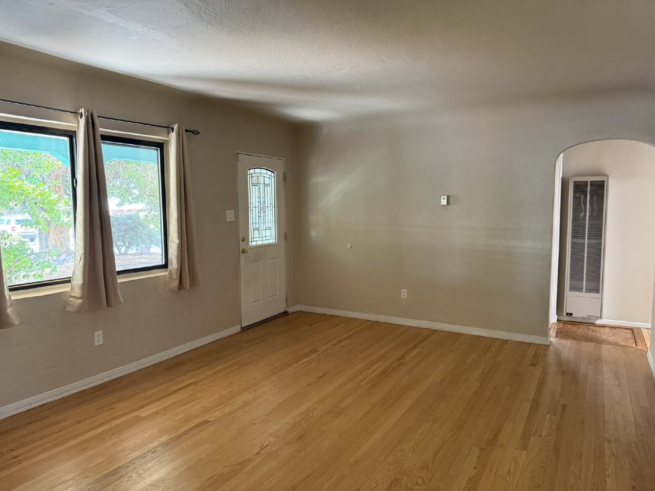 412 Laguayra Dr Ne - Photo 6 of 16