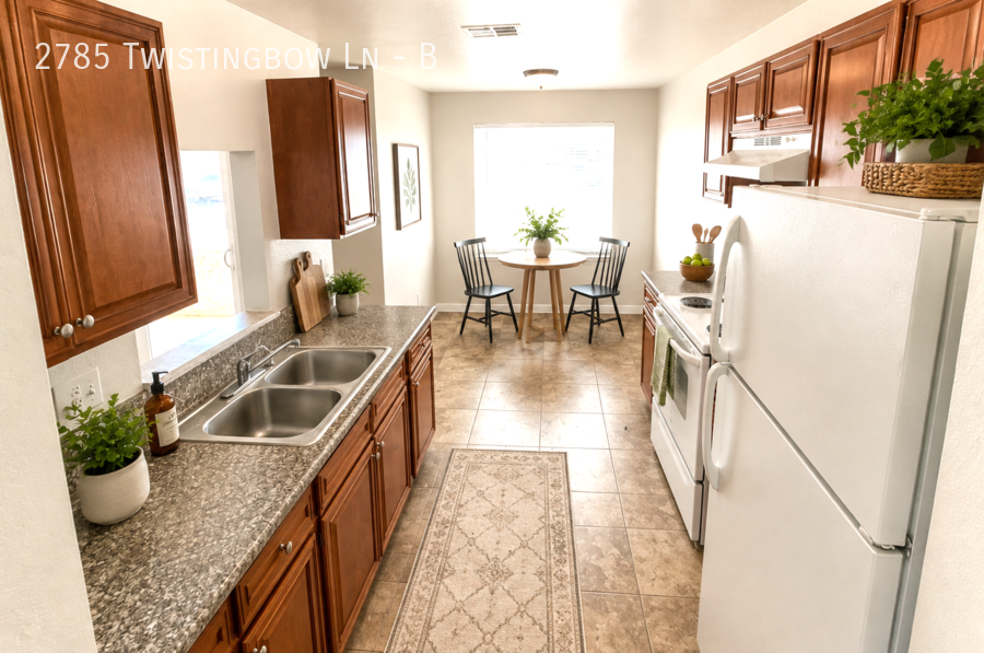 2785 Twistingbow Ln #B - Photo 6 of 12