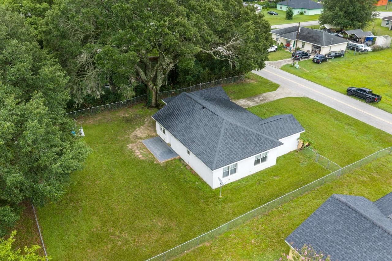 645 Nw 65th St - Photo 3 of 45