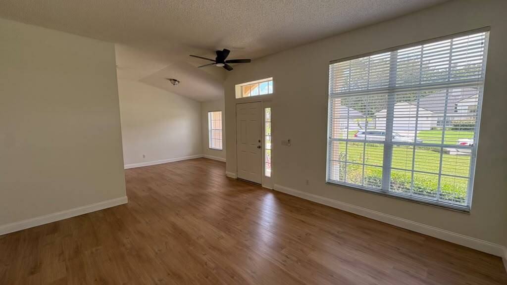 1164 Cardinal Creek Pl - Photo 4 of 24