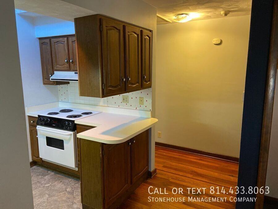 446 W 10th St #5 - Photo 5 of 14