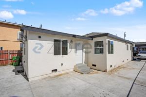 featured image of 845 1/2 W 76th St