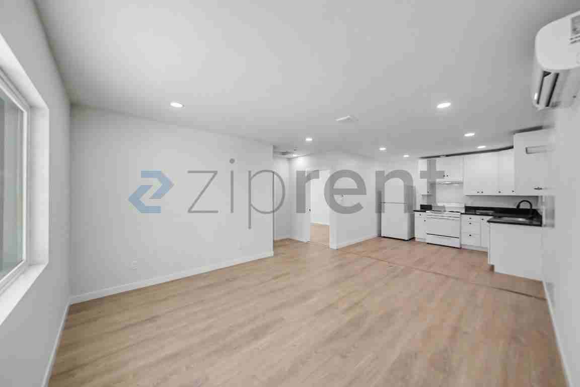 244 1/2 E 97th St - Photo 2 of 10