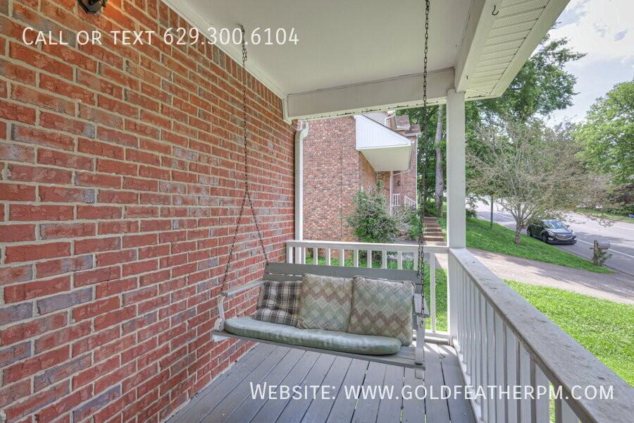 5888 Woodlands Ave - Photo 5 of 50