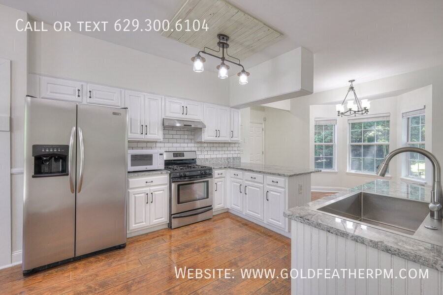 5888 Woodlands Ave - Photo 7 of 50